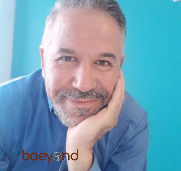 Roman, 60 years old, Flagstaff, USA