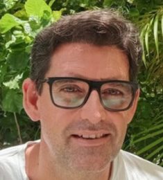 Raphaël, 51 years old, Straight, Man, Saint Paul, Reunion