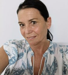 Maury, 53 years old, Straight, Woman, Triolet, Mauritius