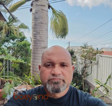 Vigne, 48 years old, Le Tampon, Reunion