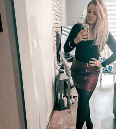 Sonia, 40 years old, Straight, Woman, Paris, France